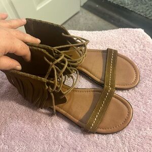 Minnetonka Tan Lace-Up Sandals
